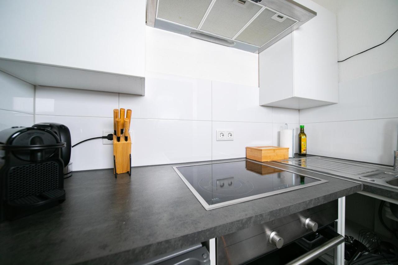 Favorite Stays - Suite And More - Kitchen Neuss Exterior foto
