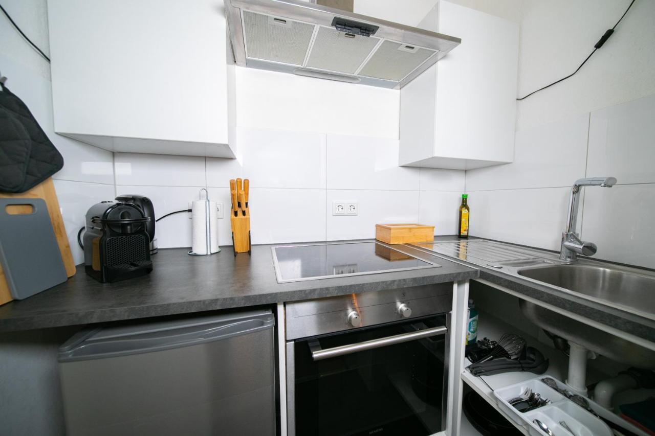 Favorite Stays - Suite And More - Kitchen Neuss Exterior foto